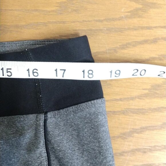 Xersion Woman 1X Fitted Leggings Gray/Black - Picture 2 of 7